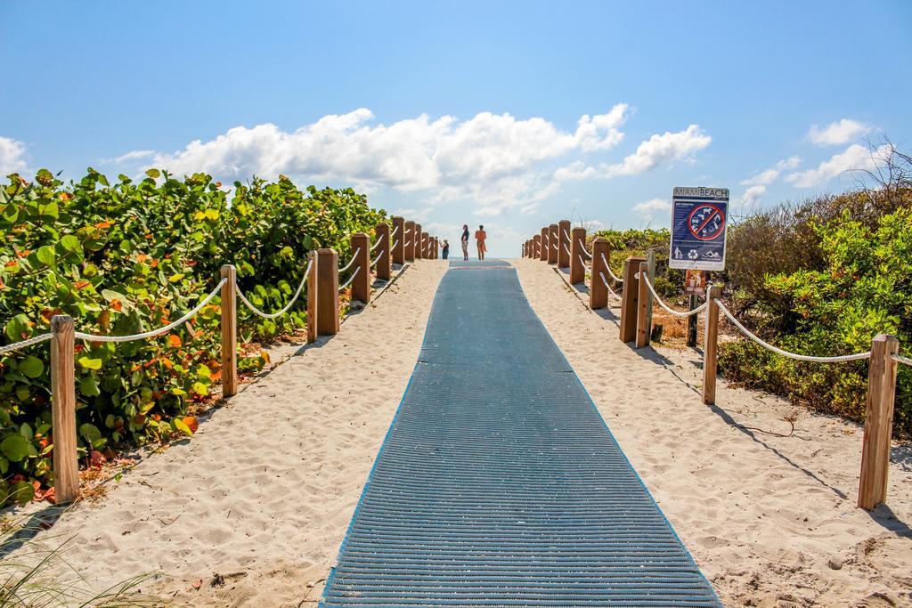 Ocean Walk Apartments ميامي بيتش المظهر الخارجي الصورة