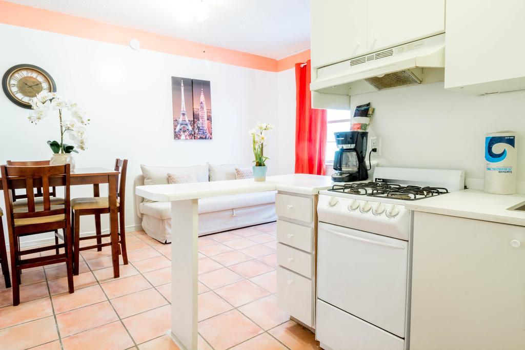 Ocean Walk Apartments ميامي بيتش المظهر الخارجي الصورة