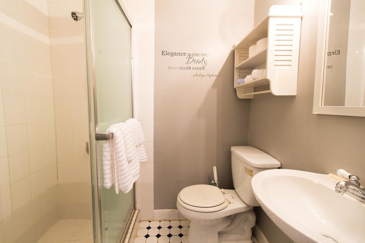 Ocean Walk Apartments ميامي بيتش الغرفة الصورة